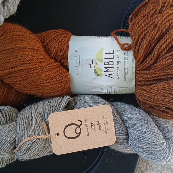 11 Assorted Popular Fingering Weight Yarn Bundle in Earth Tones - Picture 5 of 5